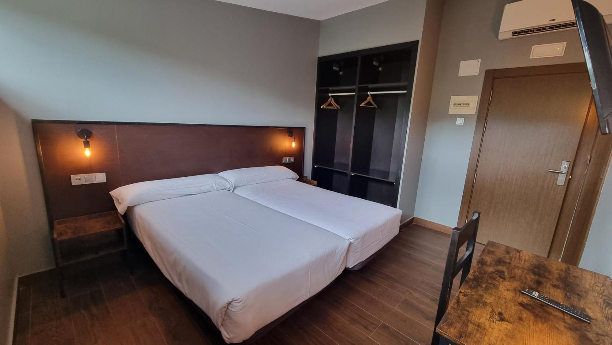 Euba Hotel Amorebieta-Etxano Esterno foto