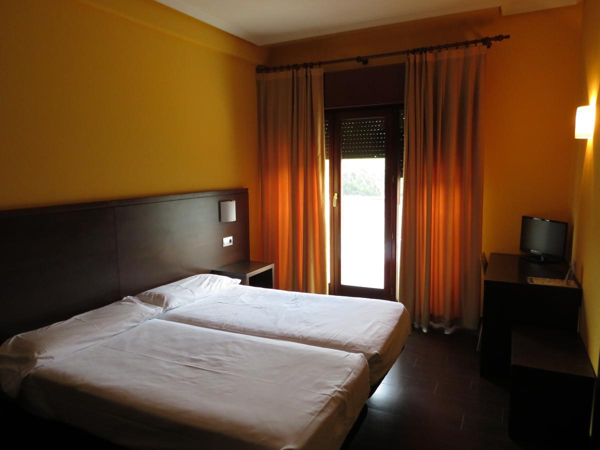 Euba Hotel Amorebieta-Etxano Esterno foto