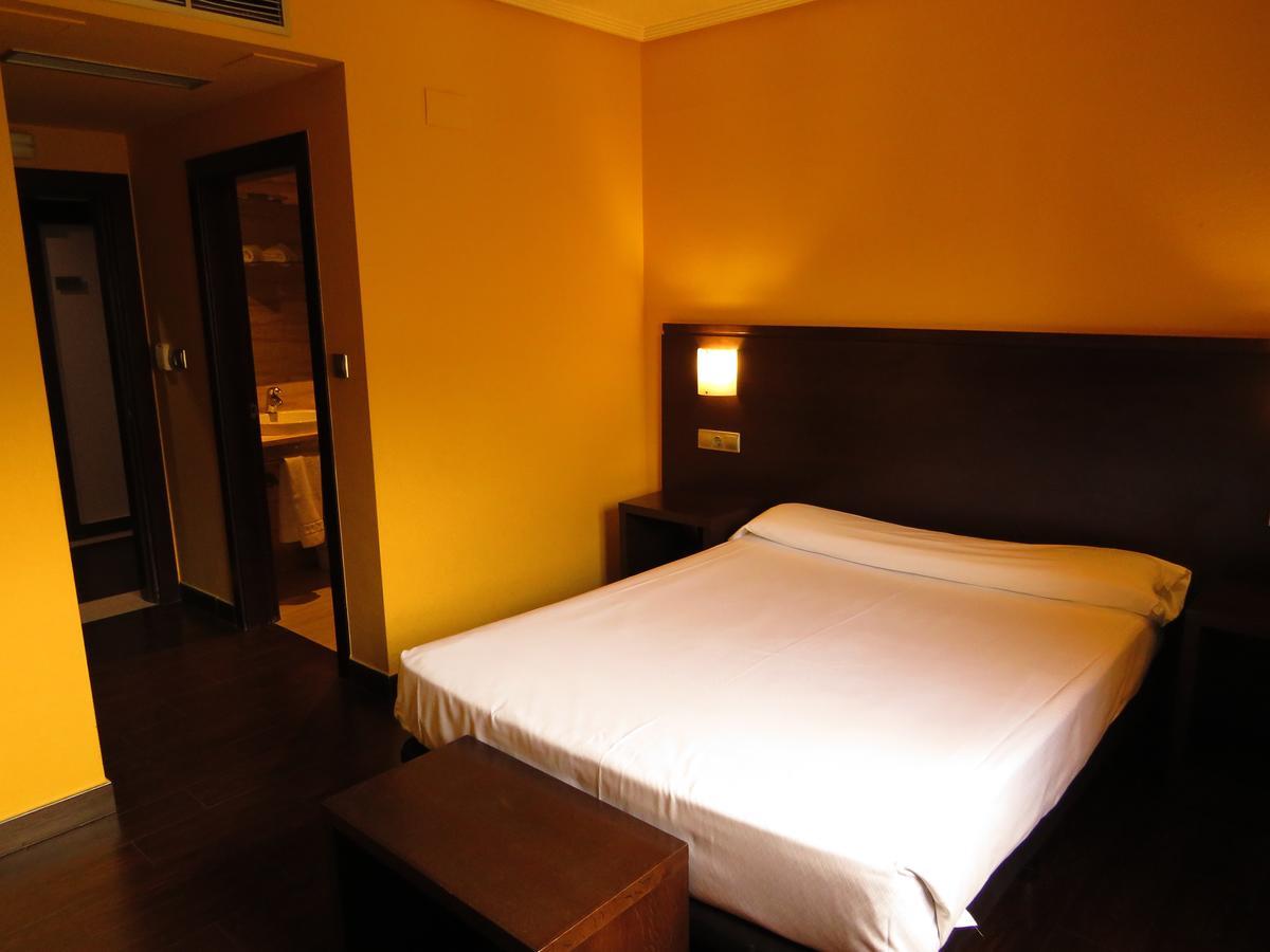 Euba Hotel Amorebieta-Etxano Esterno foto