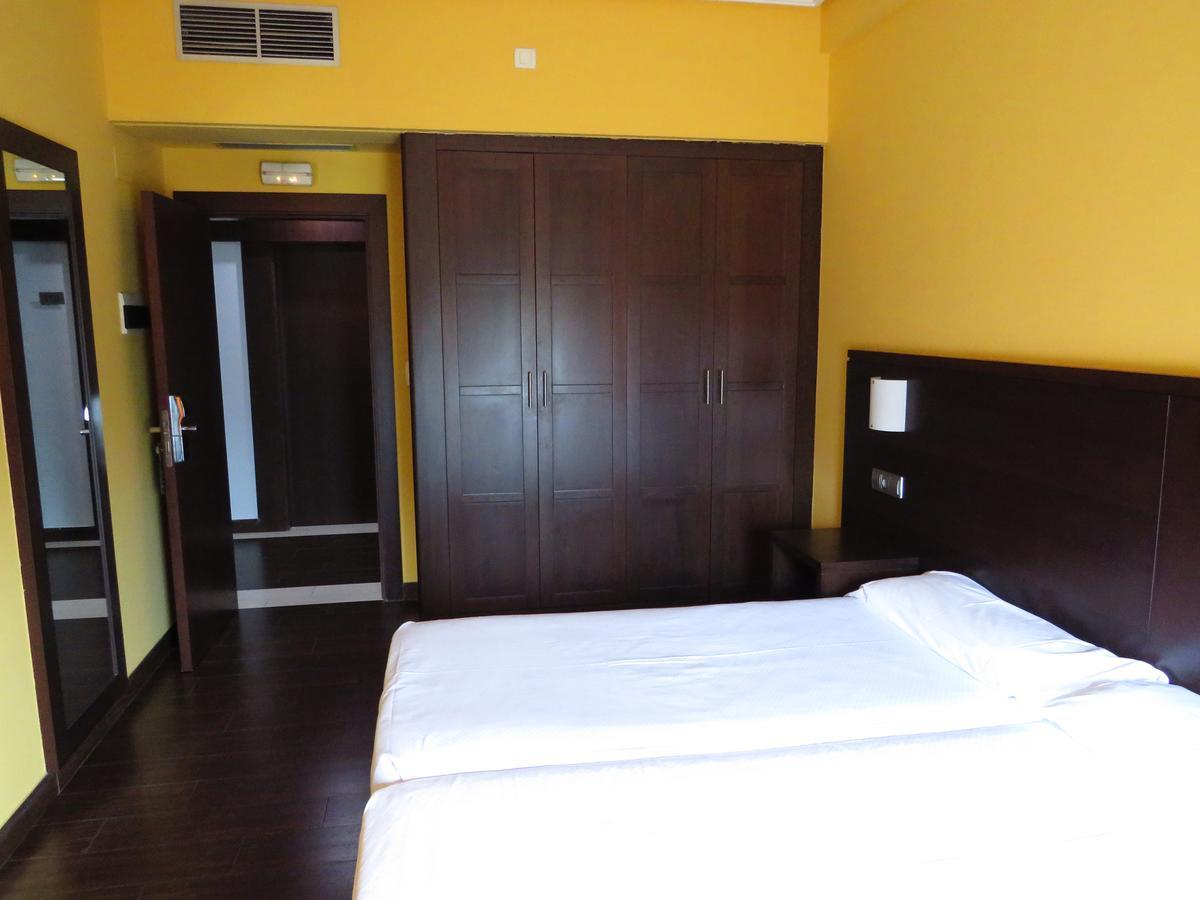Euba Hotel Amorebieta-Etxano Esterno foto